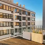1 Bedroom With Large Seaview Terrace