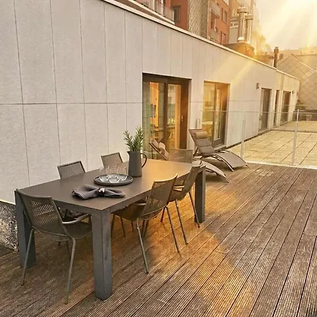 1 Bedroom With Large Seaview Terrace Appartamento *