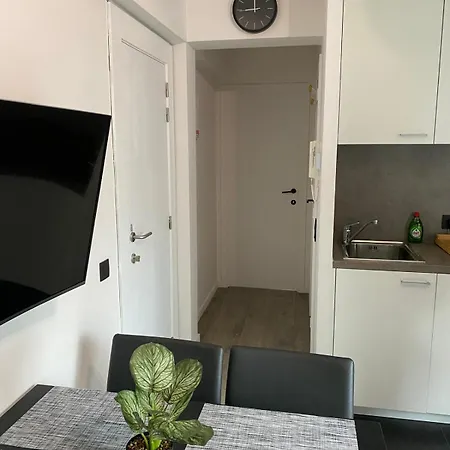 Apartment 1 Bedroom With Large Seaview Terrace *