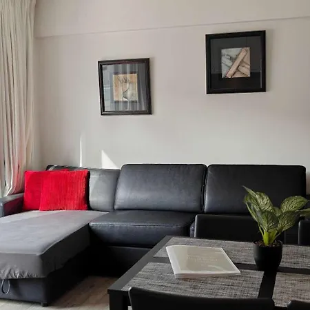 1 Bedroom With Large Seaview Terrace Apartament *