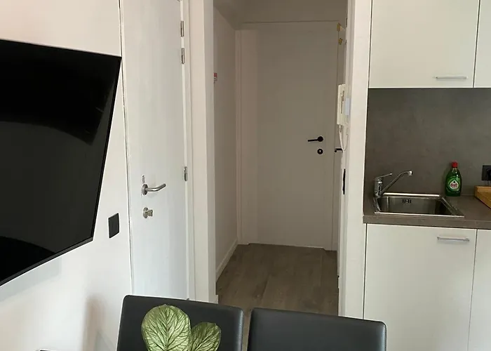 Apartment 1 Bedroom With Large Seaview Terrace *